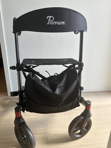 Bijna nieuwe Parvum rollator – weinig gebruikt beschikbaar voor biedingen