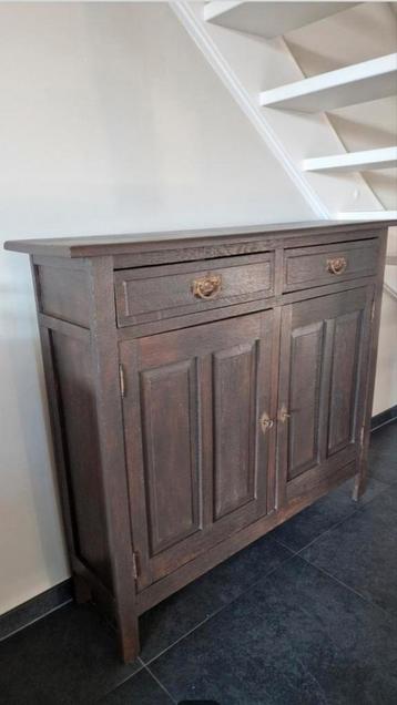 Kast antiek #dressoir #sidetable #vintage beschikbaar voor biedingen