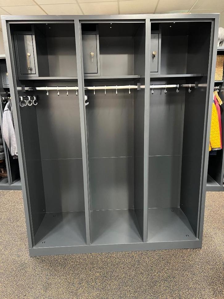 Lockerkast, antraciet, zo goed als nieuw, Huis en Inrichting, Kasten | Lockerkasten, Zo goed als nieuw, Ophalen