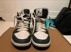 Nike Air Jordan Mid maat 36,5, Kinderen en Baby's, Ophalen of Verzenden, Zo goed als nieuw, Jongen of Meisje, Schoenen