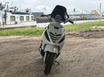 zip 125cc 4 takt, Fietsen en Brommers, Scooters | Piaggio, Ophalen, Zo goed als nieuw, Zip
