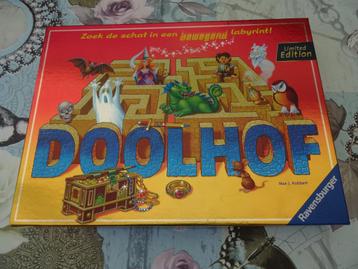 De betoverde doolhof helemaal als nieuw  beschikbaar voor biedingen