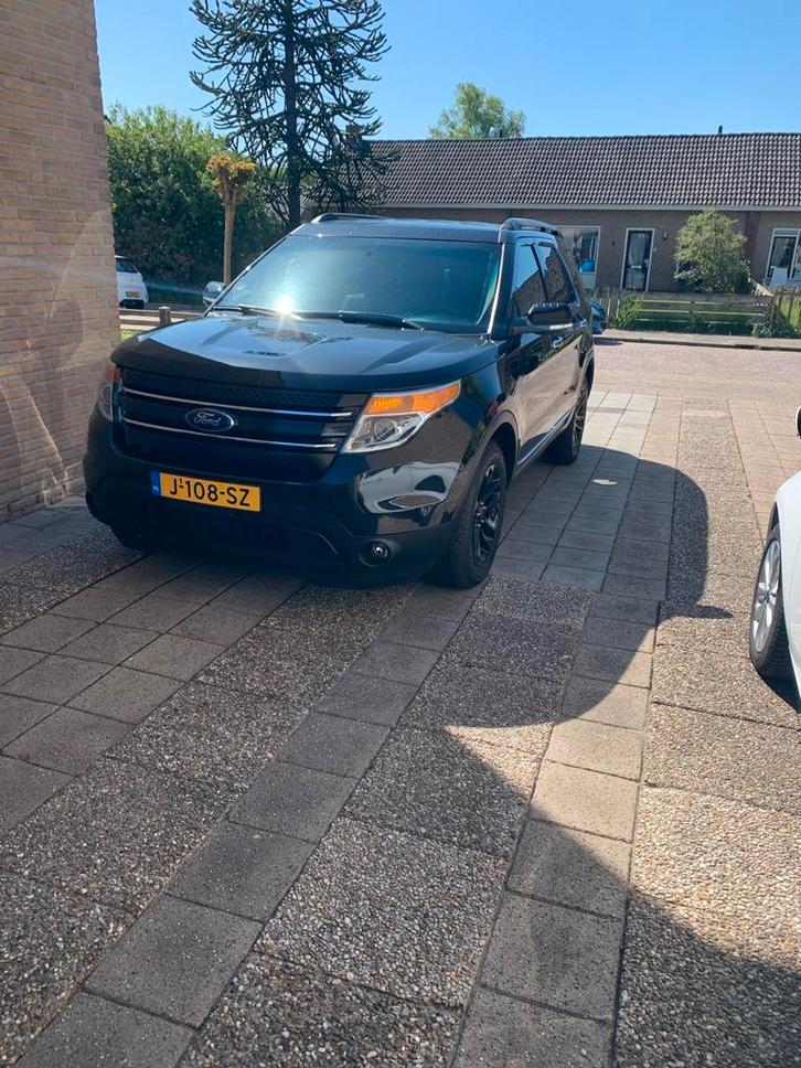Ford explorer 3.5 v6. Bj 2015. Zwart nieuwe apk, Auto's, Ford, Particulier, Explorer, 4x4, ABS, Achteruitrijcamera, Airbags, Airconditioning