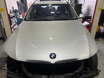 Motorkap BMW E90,E91 354 Titansilber, Nette staat!  beschikbaar voor biedingen