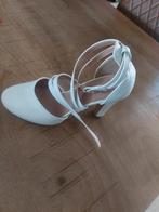 Trouwschoenen maat 35, Ophalen