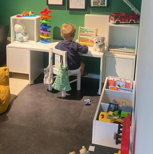 Speelhoek ikea, Kinderen en Baby's, Kinderkamer | Overige Meubels, Zo goed als nieuw, Tafel, Ophalen