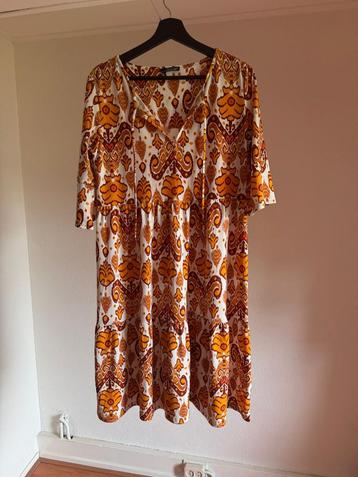 Oranje/witte norah jurk maat 36 €5,00 koopje!!! beschikbaar voor biedingen