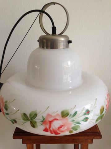 🌹Vintage Plafondlamp MELKGLAS MET ROZEN jaren 70/80. beschikbaar voor biedingen