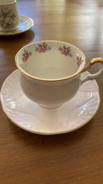 Crown kop en schotel wit, Antiek en Kunst, Antiek | Servies los, Ophalen of Verzenden