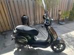 Vespa sprint, Fietsen en Brommers, Scooters | Vespa, Ophalen, Vespa S, Zo goed als nieuw, Benzine