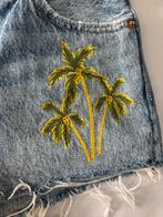 LEVI’S denim short maat 25 ZGAN, Ophalen of Verzenden, Zo goed als nieuw, Blauw, W27 (confectie 34) of kleiner
