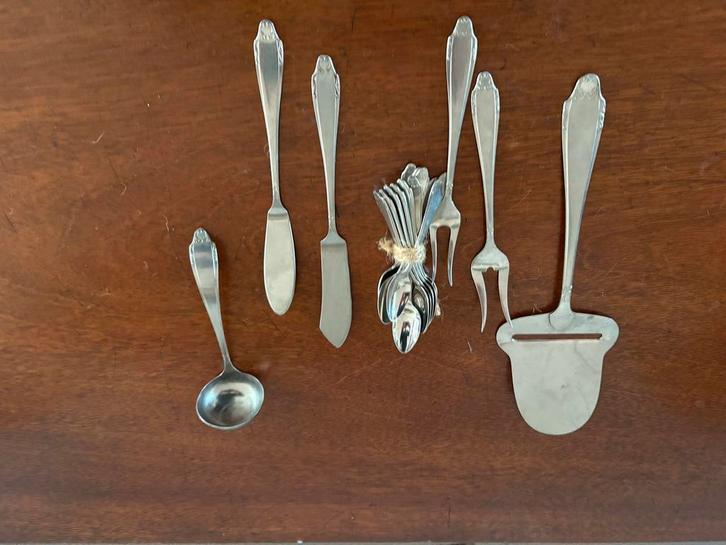 Gero 763 klein serveer bestek Zilmeta, Huis en Inrichting, Keuken | Bestek, Gebruikt, Los bestek, Overige materialen, Vaatwasserbestendig