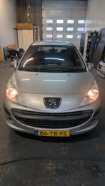 Peugeot 207 1.4 16V 5DRS 2006 Grijs, Voorwielaandrijving, Stof, 1360 cc, 4 cilinders