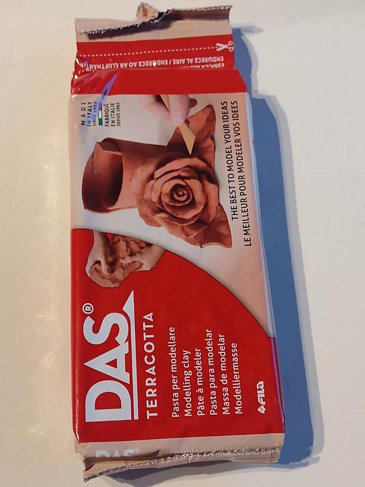 Nieuwe : DAS zelfhardende terra cotta klei 500 gram, Hobby en Vrije tijd, Knutselen, Nieuw, Materiaal, Ophalen