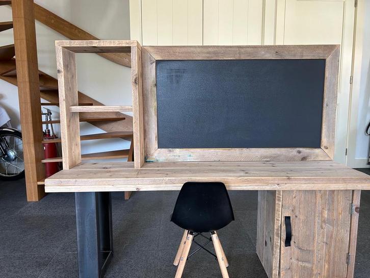Stijgerhouten Speeltafel met Krijtbord, Kinderen en Baby's, Speelgoed | Speeltafels, Gebruikt, Ophalen