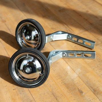 Metalen zijwielen voor kinderfiets beschikbaar voor biedingen