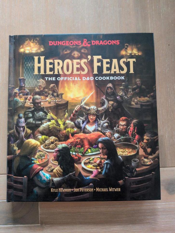 Dungeons & Dragons Heroes' Feast Kookboek, Hobby en Vrije tijd, Wargaming, Zo goed als nieuw, Ophalen of Verzenden