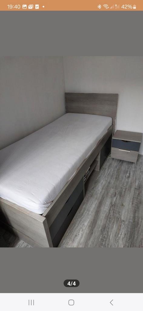 Bed Tempo incl bedverhoger, Huis en Inrichting, Slaapkamer | Complete slaapkamers, Zo goed als nieuw, Eenpersoons, Ophalen
