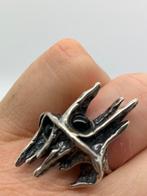 X183 Prachtige zilveren brutalist ring maat 18,5, Sieraden, Tassen en Uiterlijk, Antieke sieraden, Ophalen of Verzenden, Zilver