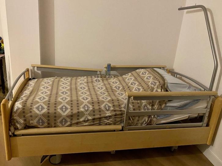 Hoog-laag verpleegbed, Diversen, Verpleegmiddelen, Gebruikt, Ophalen