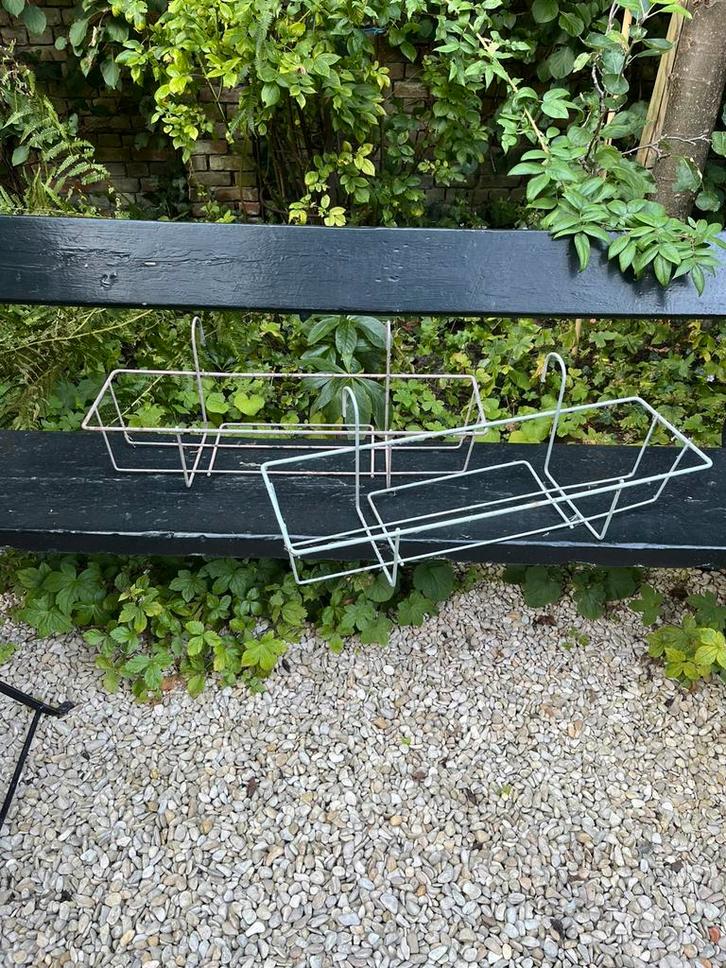 ANTIEKE VINTAGE BLOEMBAK HOUDERS HANGERS TERRAS TUIN, Tuin en Terras, Bloembakken en Plantenbakken, Gebruikt, Metaal, Tuin, Minder dan 30 cm