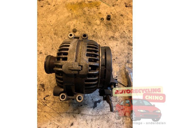 Dynamo van een BMW 1-Serie, Auto-onderdelen, Motor en Toebehoren, BMW, Gebruikt, 3 maanden garantie, Ophalen