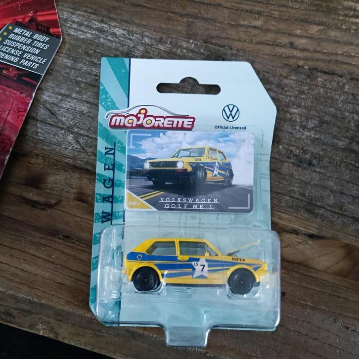 majorette the orignals premium volkwswagen vw golf mk1, Hobby en Vrije tijd, Modelauto's | Overige schalen, Zo goed als nieuw