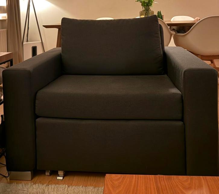 Zit- en slaapstoel in 1, Huis en Inrichting, Stoelen, Zo goed als nieuw, Eén, Stof, Zwart, Ophalen