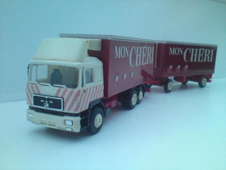 Herpa MAN F90 koel combinatie Mon Cheri., Hobby en Vrije tijd, Modelauto's | 1:87, Gebruikt, Bus of Vrachtwagen, Herpa, Ophalen of Verzenden