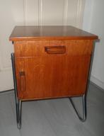 Mooi vintage buisframe nachtkastje in Gispen / Bauhaus stijl, Huis en Inrichting, 55 tot 70 cm, Gebruikt, Hout, Ophalen