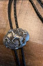 Bolo Tie country en Western, Sieraden, Tassen en Uiterlijk, Kettingen, Ophalen of Verzenden, Nieuw, Overige materialen