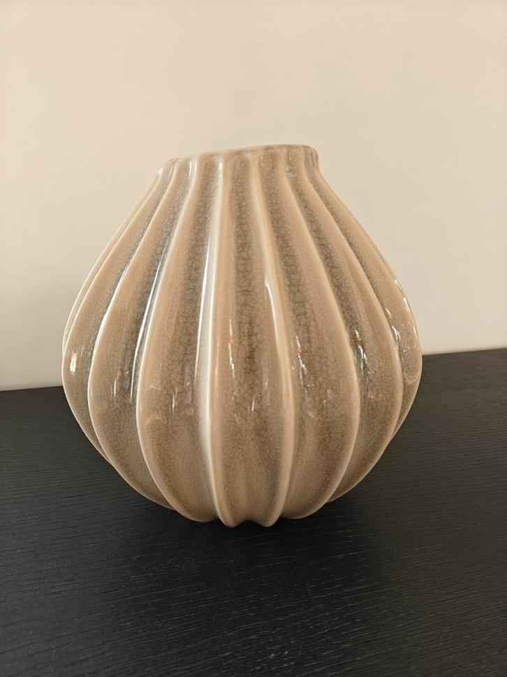 Vaas Wide van Broste Copenhagen, Huis en Inrichting, Woonaccessoires | Vazen, Nieuw, Overige kleuren, Minder dan 50 cm, Aardewerk of Porselein