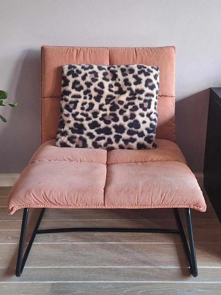 Stoel/fauteuil Olivia (Xenos) - oudroze, Huis en Inrichting, Stoelen, Zo goed als nieuw, Eén, Ophalen