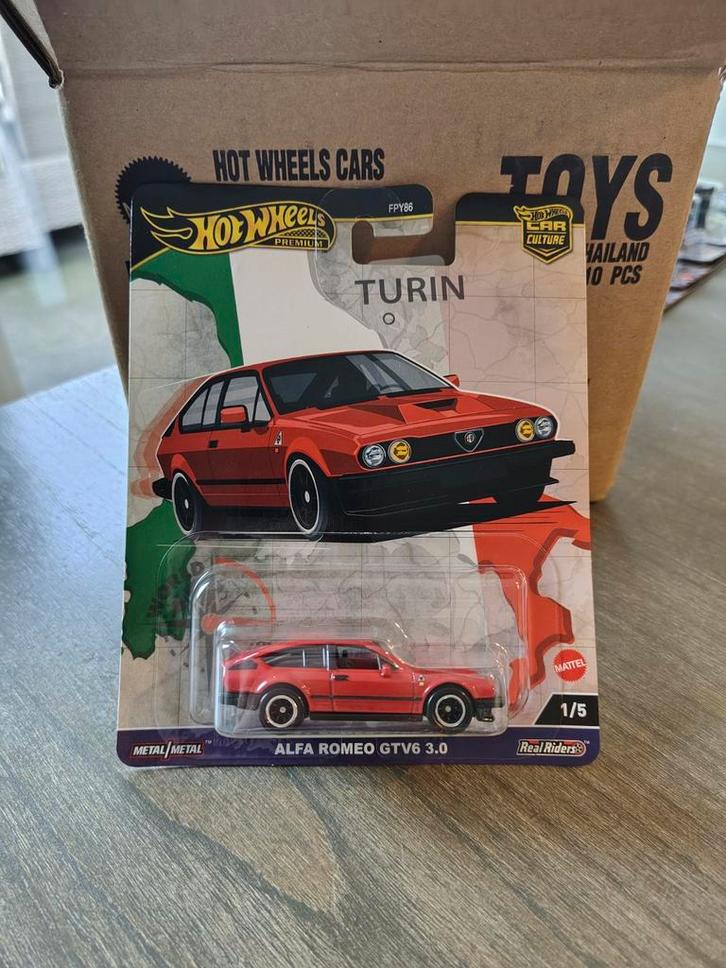 Hot wheels Alfa Romeo gtv6, Hobby en Vrije tijd, Modelbouw | Auto's en Voertuigen, Nieuw, Auto, 1:50 of kleiner, Overige merken