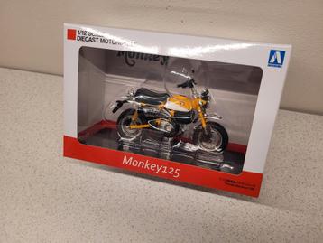 Honda Monkey 125 Aoshima banana model motor nieuw in doos! beschikbaar voor biedingen