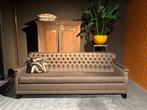 Chesterfield Style 4 zits Bank Nieuwstaat 2.30 breed, Gorissen, Klasssiek chique landelijk, 75 tot 100 cm, Ophalen of Verzenden