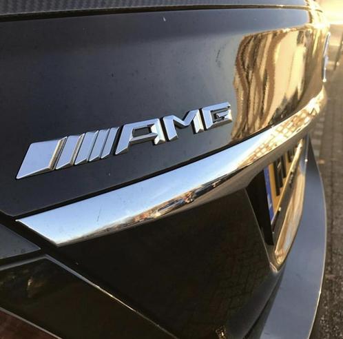 AMG logo amg embleem zilver W205 C63 E63 W213 S500 w222 CLA, Auto-onderdelen, Klein materiaal, Mercedes-Benz, Nieuw, Ophalen of Verzenden