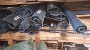 EPDM div reststukken nieuw! beschikbaar voor biedingen