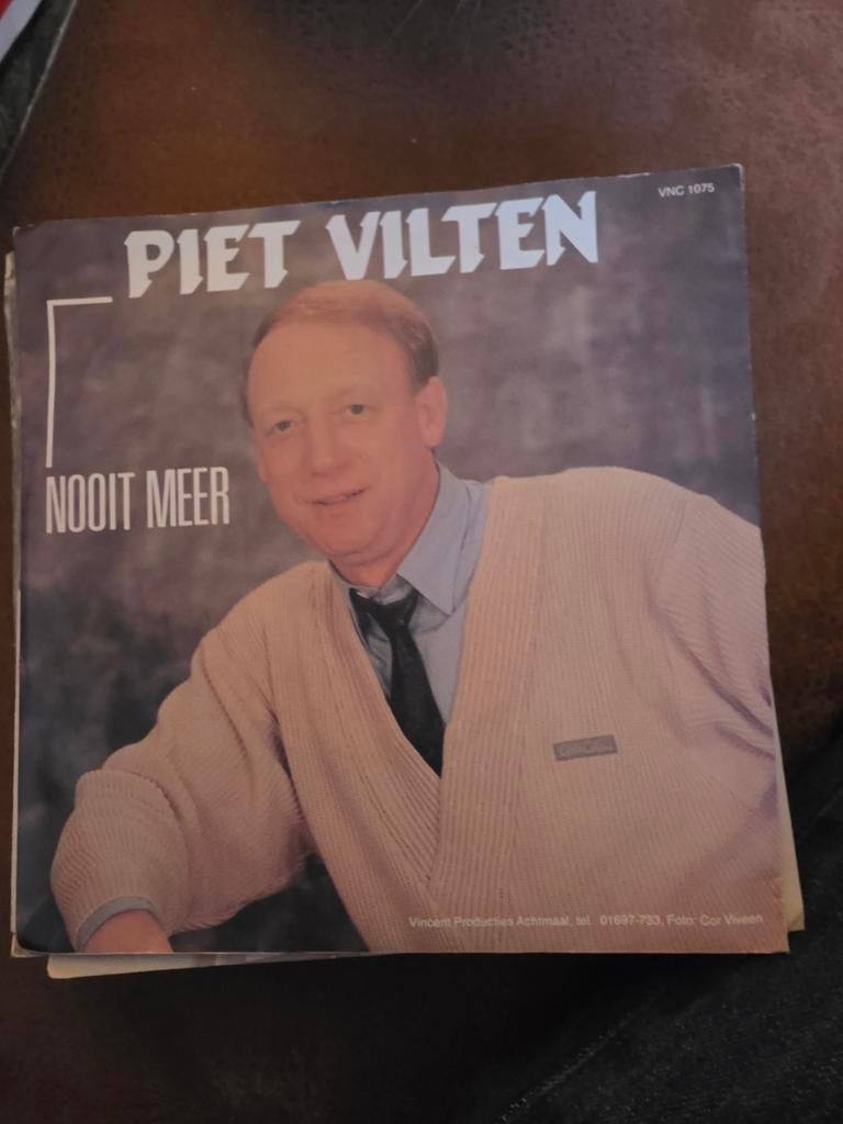 Piet Vilten - Nooit Meer (Vinyl Single), Ophalen of Verzenden, Gebruikt, 7 inch