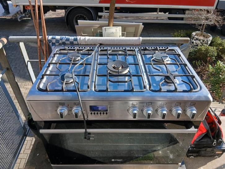 Zo goed als nieuwe Wiggo oven, Witgoed en Apparatuur, Fornuizen, Zo goed als nieuw, Vrijstaand, Gas, 4 kookzones, 85 tot 90 cm