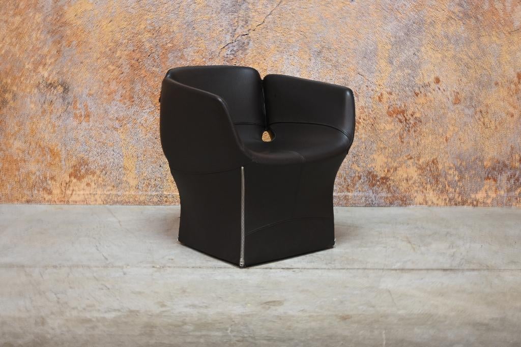 ZGANieuw! bruine leren Moroso Bloomy design fauteuil, Huis en Inrichting, Moroso, Minder dan 75 cm, Leer, Ophalen of Verzenden