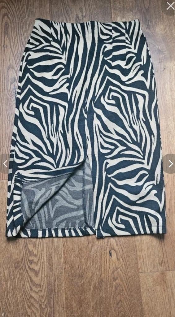 Stradivarius jurkje met zebraprint maat M, Stradivarius, Ophalen of Verzenden