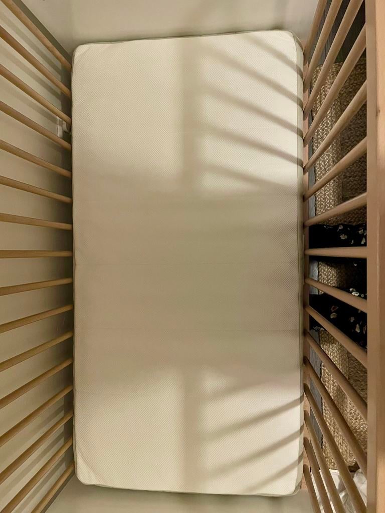 Matras ledikant 60x120 IKEA HIMLAVALV, Ophalen, Zo goed als nieuw, Ledikant