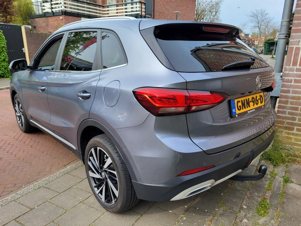 MG MG ZS Hybrid+ 1.5 Hybrid+ Luxury Leer+trekhaak, 4 cilinders, Met garantie (alle), ZS, Bedrijf
