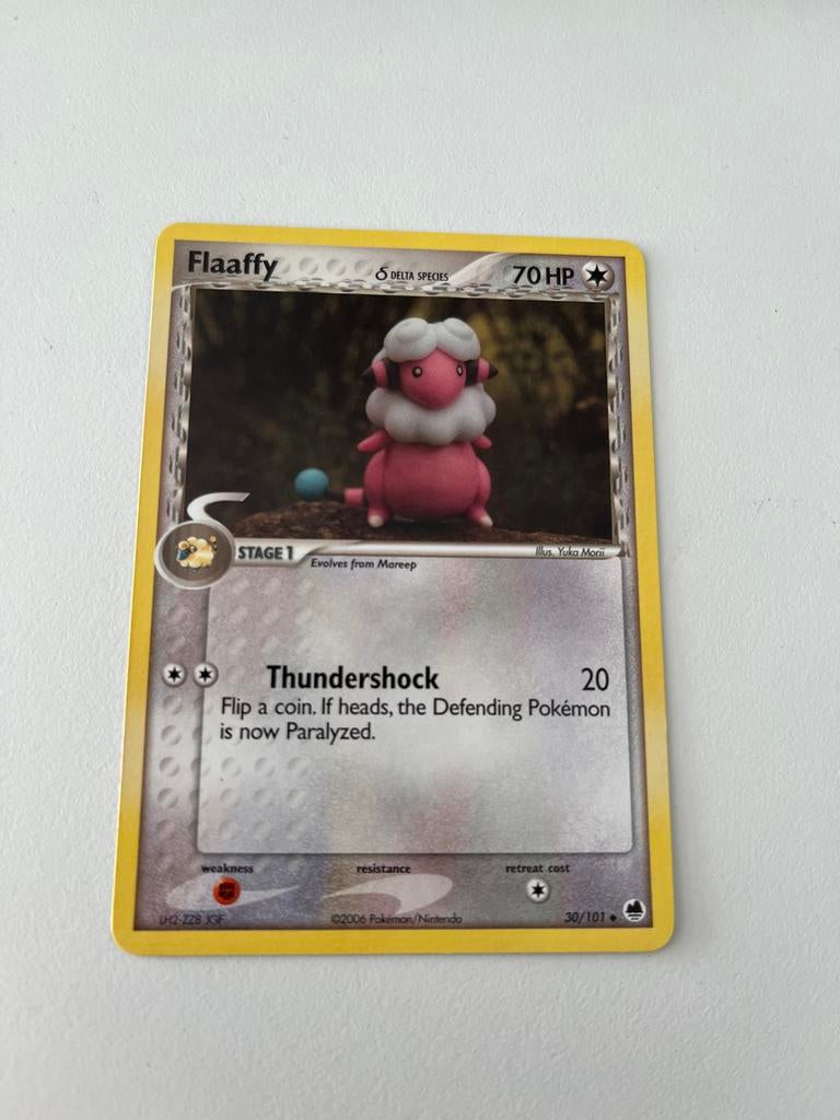 Flaaffy, Pokémon Kaart  (30/101) Dragon Frontiers, Ophalen of Verzenden, Zo goed als nieuw, Losse kaart