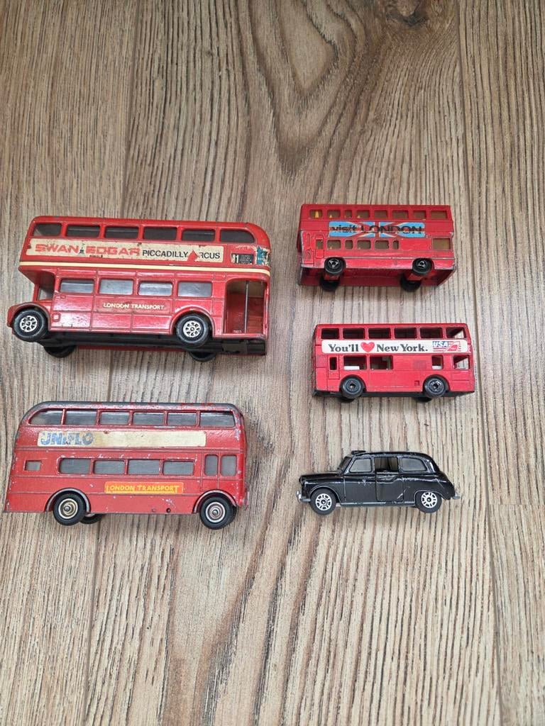 Setje Engelse bussen en taxi, o.a. Corgi Routemaster, Ophalen of Verzenden, Gebruikt, Overige typen, Overige merken