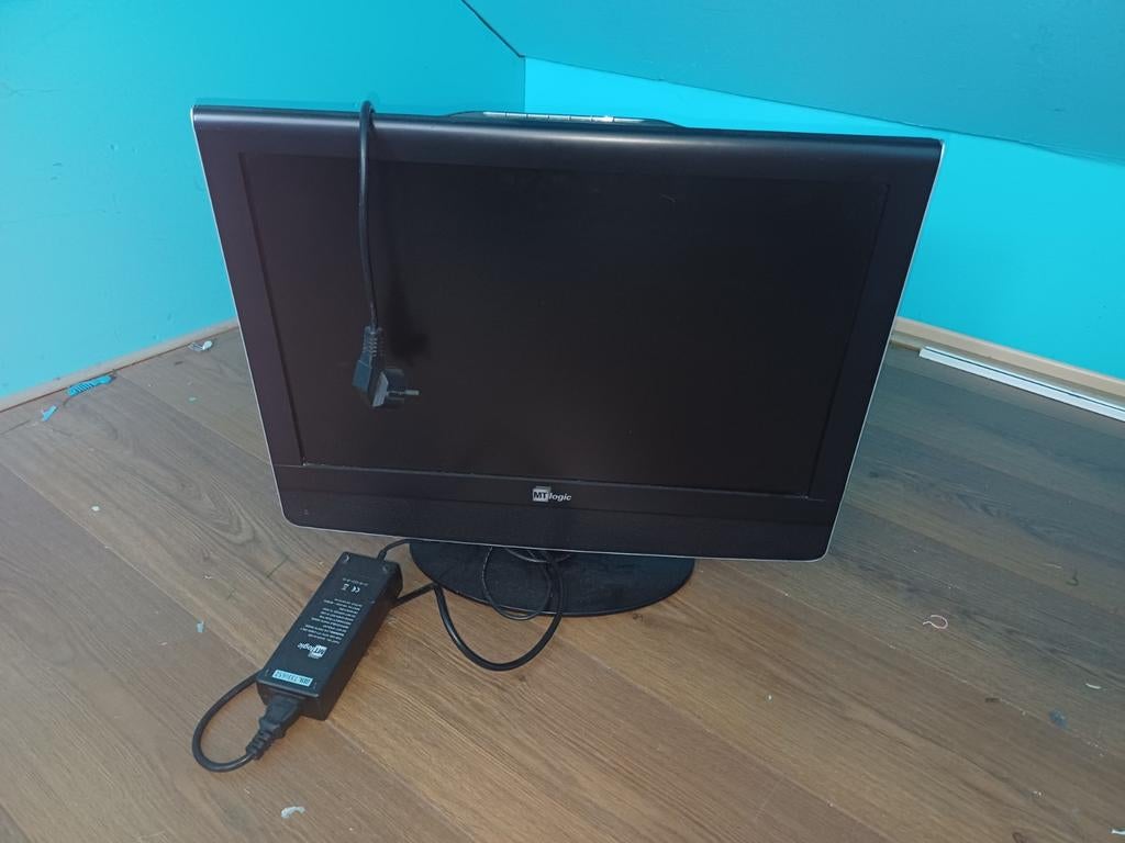 MT Logic tv klein, Ophalen