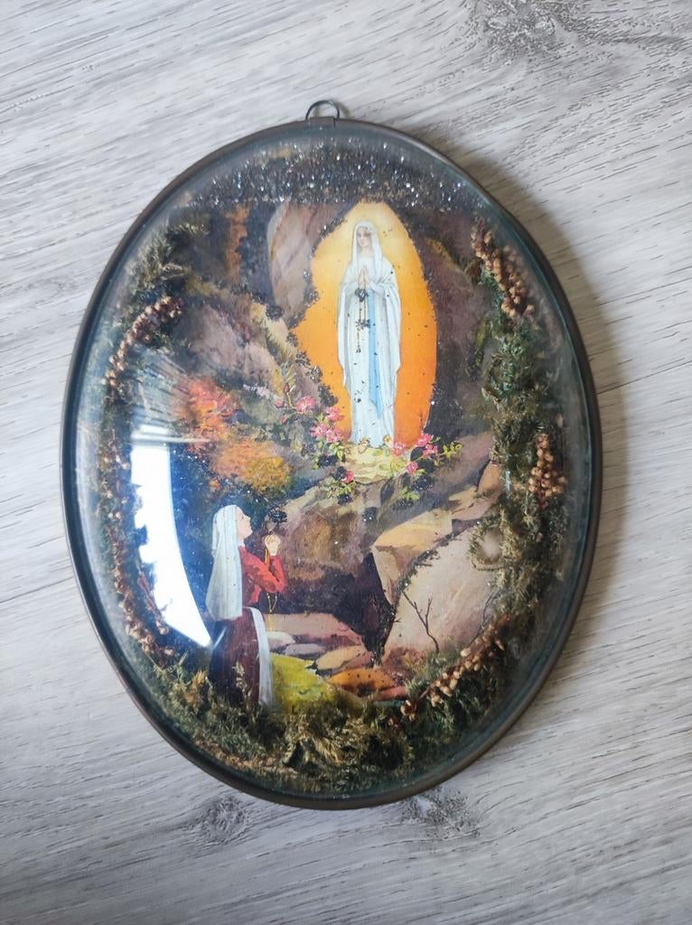 Vintage Lourdes Maria en Bernadette 3D-beeld in koepel, Ophalen of Verzenden