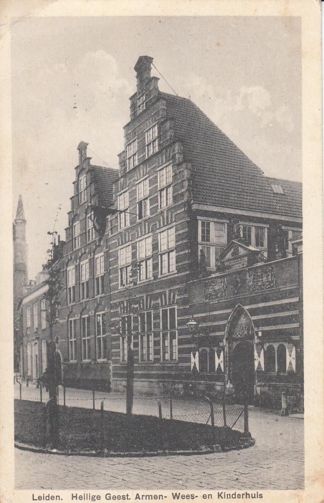 Leiden  -  het Heilige Geest- of Arme Wees- en Kinderhuis, Verzamelen, Ophalen of Verzenden, 1920 tot 1940, Gelopen, Zuid-Holland