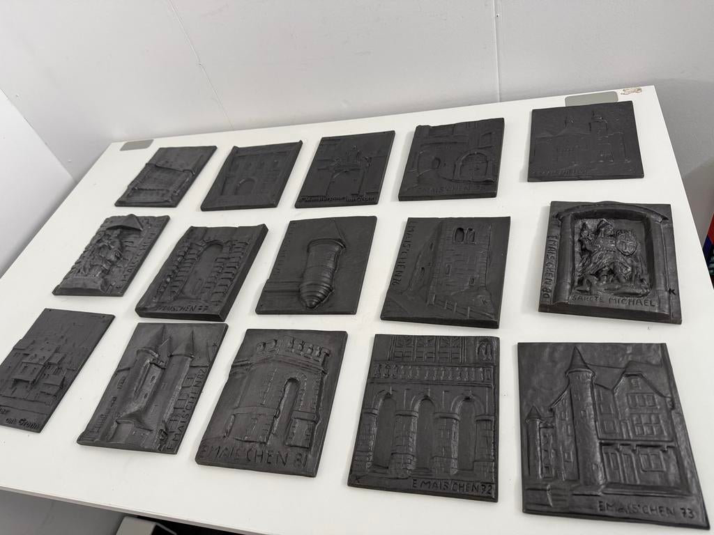 Collectie van 15 Emaischen reliëfplaten, Luxemburg, Antiek en Kunst, Ophalen